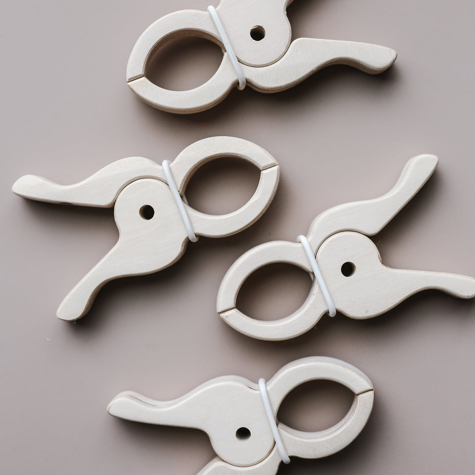 Wooden Play Clips (Set of 4)